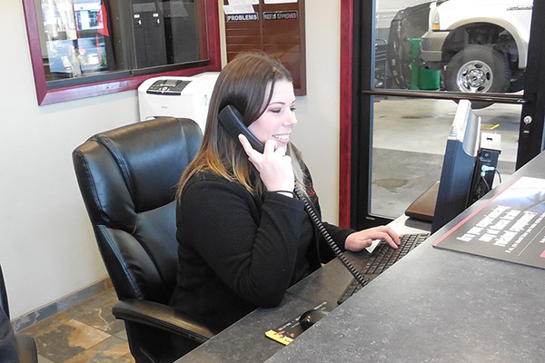 Gallery Image 5 | Esty's Auto Center